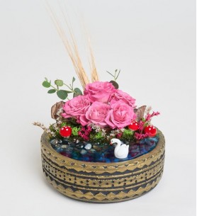Ring Saksıda Pembe Gül ve  Teraryum